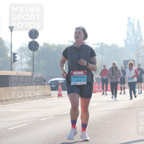 03.10.2025 - Köhlbrandbrückenlauf Luisa Fischer http://msf.ph/oto/8995873 03.10.2025 10:26:49 Position 3 3649 meine-sportfotos.de