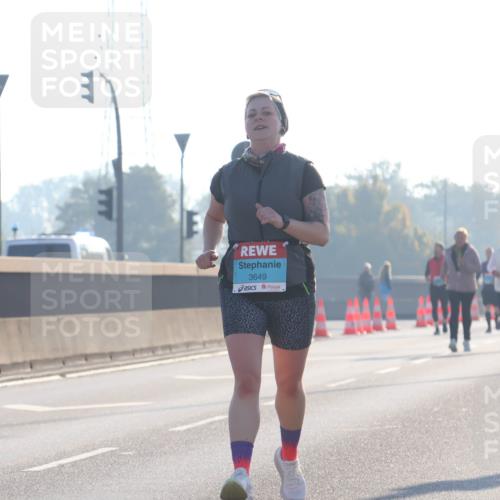 03.10.2025 - Köhlbrandbrückenlauf Luisa Fischer http://msf.ph/oto/8995886 03.10.2025 10:26:50 Position 3 3649 meine-sportfotos.de