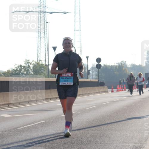 03.10.2025 - Köhlbrandbrückenlauf Luisa Fischer http://msf.ph/oto/8995899 03.10.2025 10:26:52 Position 3 3649 meine-sportfotos.de