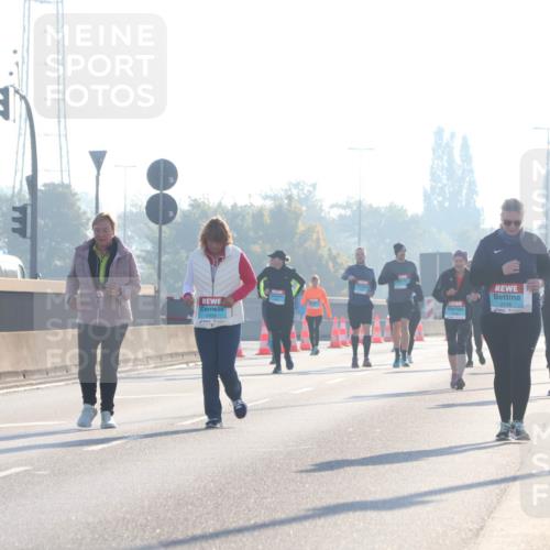 03.10.2025 - Köhlbrandbrückenlauf Luisa Fischer http://msf.ph/oto/8995958 03.10.2025 10:27:02 Position 3  meine-sportfotos.de