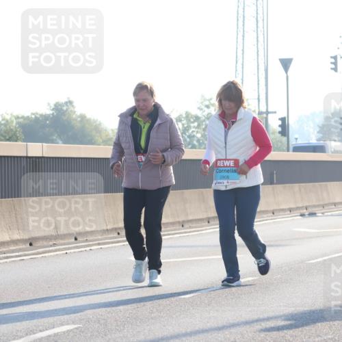 03.10.2025 - Köhlbrandbrückenlauf Luisa Fischer http://msf.ph/oto/8995989 03.10.2025 10:27:09 Position 3 2908 meine-sportfotos.de