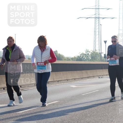 03.10.2025 - Köhlbrandbrückenlauf Luisa Fischer http://msf.ph/oto/8996005 03.10.2025 10:27:11 Position 3 2908, 2546 meine-sportfotos.de