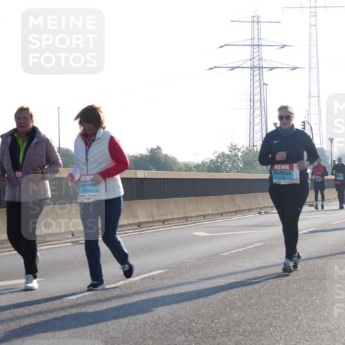 03.10.2025 - Köhlbrandbrückenlauf Luisa Fischer http://msf.ph/oto/8996009 03.10.2025 10:27:11 Position 3 2908, 2546 meine-sportfotos.de