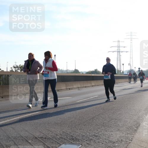 03.10.2025 - Köhlbrandbrückenlauf Luisa Fischer http://msf.ph/oto/8996018 03.10.2025 10:27:13 Position 3  meine-sportfotos.de
