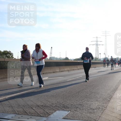 03.10.2025 - Köhlbrandbrückenlauf Luisa Fischer http://msf.ph/oto/8996019 03.10.2025 10:27:13 Position 3  meine-sportfotos.de