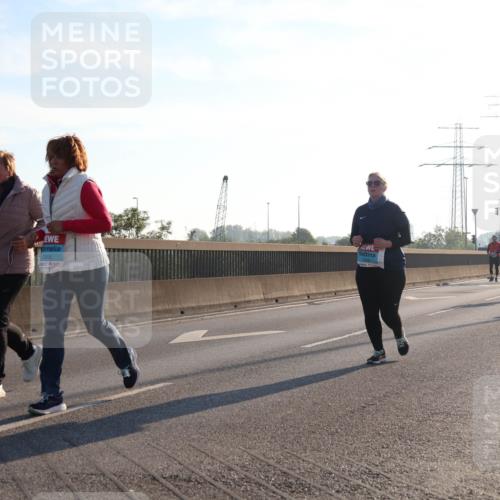 03.10.2025 - Köhlbrandbrückenlauf Luisa Fischer http://msf.ph/oto/8996021 03.10.2025 10:27:14 Position 3  meine-sportfotos.de