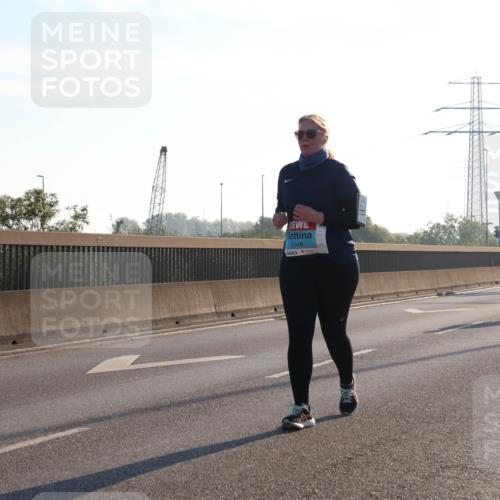 03.10.2025 - Köhlbrandbrückenlauf Luisa Fischer http://msf.ph/oto/8996026 03.10.2025 10:27:14 Position 3 2546 meine-sportfotos.de