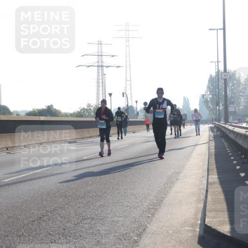 03.10.2025 - Köhlbrandbrückenlauf Luisa Fischer http://msf.ph/oto/8996043 03.10.2025 10:27:17 Position 3 1 meine-sportfotos.de