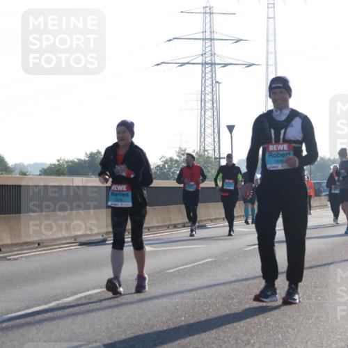 03.10.2025 - Köhlbrandbrückenlauf Luisa Fischer http://msf.ph/oto/8996057 03.10.2025 10:27:18 Position 3 2236, 1928 meine-sportfotos.de