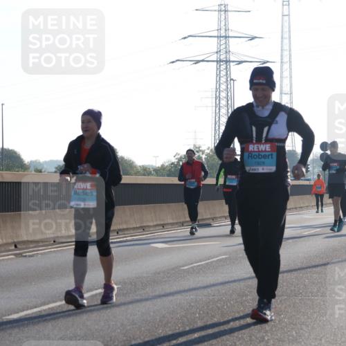 03.10.2025 - Köhlbrandbrückenlauf Luisa Fischer http://msf.ph/oto/8996062 03.10.2025 10:27:19 Position 3 2236, 1928 meine-sportfotos.de