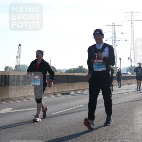 03.10.2025 - Köhlbrandbrückenlauf Luisa Fischer http://msf.ph/oto/8996071 03.10.2025 10:27:20 Position 3 1928 meine-sportfotos.de