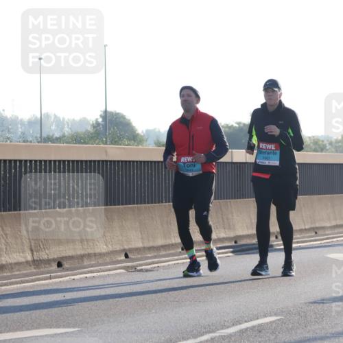 03.10.2025 - Köhlbrandbrückenlauf Luisa Fischer http://msf.ph/oto/8996089 03.10.2025 10:27:24 Position 3 2643, 2607 meine-sportfotos.de