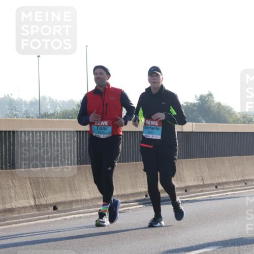 03.10.2025 - Köhlbrandbrückenlauf Luisa Fischer http://msf.ph/oto/8996097 03.10.2025 10:27:25 Position 3 2643, 2607 meine-sportfotos.de