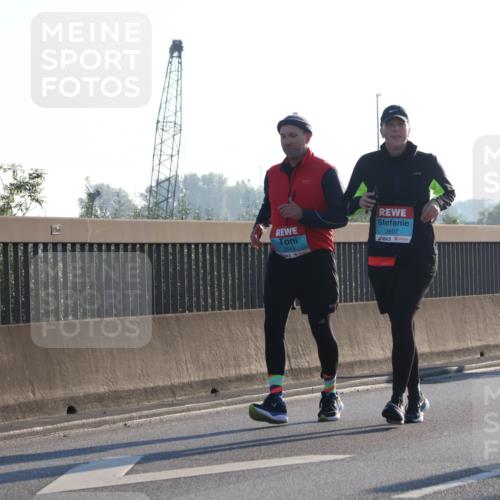 03.10.2025 - Köhlbrandbrückenlauf Luisa Fischer http://msf.ph/oto/8996104 03.10.2025 10:27:26 Position 3  meine-sportfotos.de