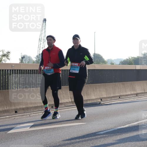 03.10.2025 - Köhlbrandbrückenlauf Luisa Fischer http://msf.ph/oto/8996110 03.10.2025 10:27:27 Position 3 2643, 2607 meine-sportfotos.de