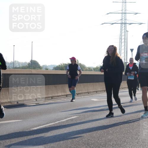 03.10.2025 - Köhlbrandbrückenlauf Luisa Fischer http://msf.ph/oto/8996115 03.10.2025 10:27:28 Position 3 2643, 2607 meine-sportfotos.de