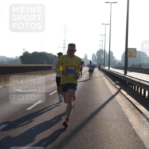 03.10.2025 - Köhlbrandbrückenlauf Fabian Wolf http://msf.ph/oto/8996120 03.10.2025 09:12:27 Position 3 1044 meine-sportfotos.de
