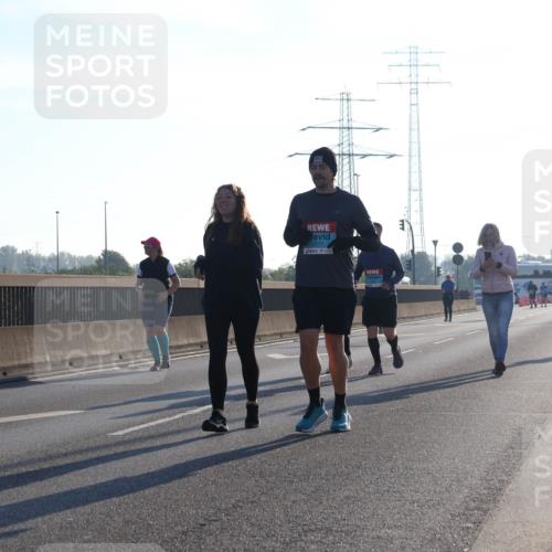 03.10.2025 - Köhlbrandbrückenlauf Luisa Fischer http://msf.ph/oto/8996122 03.10.2025 10:27:29 Position 3 2277, 1 meine-sportfotos.de