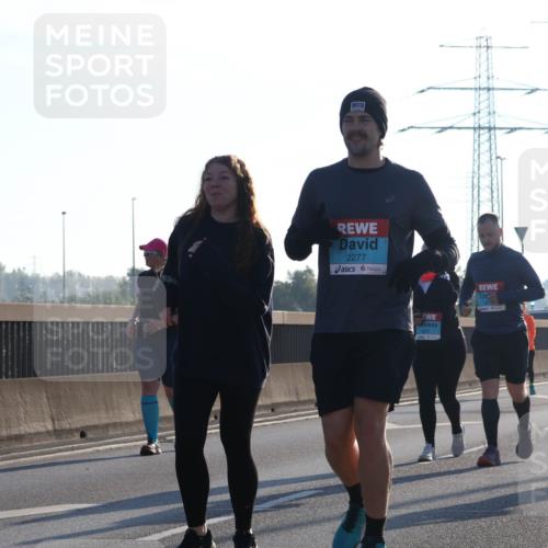 03.10.2025 - Köhlbrandbrückenlauf Luisa Fischer http://msf.ph/oto/8996127 03.10.2025 10:27:30 Position 3 2277, 3474 meine-sportfotos.de