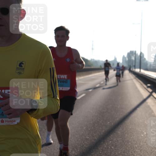 03.10.2025 - Köhlbrandbrückenlauf Fabian Wolf http://msf.ph/oto/8996140 03.10.2025 09:12:29 Position 3 2025, 1152, 1044 meine-sportfotos.de