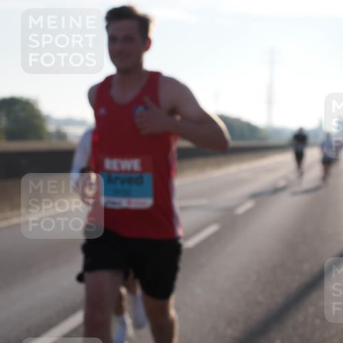 03.10.2025 - Köhlbrandbrückenlauf Fabian Wolf http://msf.ph/oto/8996148 03.10.2025 09:12:29 Position 3 3152 meine-sportfotos.de