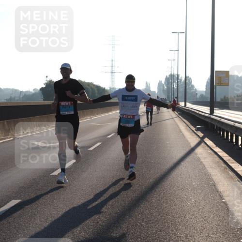 03.10.2025 - Köhlbrandbrückenlauf Fabian Wolf http://msf.ph/oto/8996167 03.10.2025 09:12:34 Position 3 3740 meine-sportfotos.de