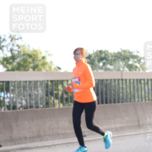 03.10.2025 - Köhlbrandbrückenlauf Luisa Fischer http://msf.ph/oto/8996174 03.10.2025 10:27:43 Position 3  meine-sportfotos.de