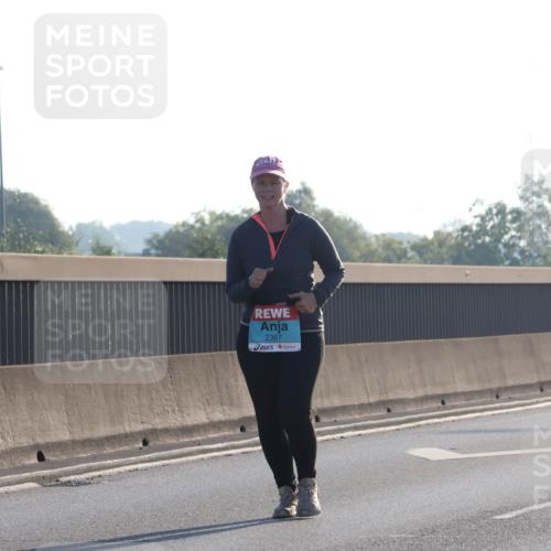03.10.2025 - Köhlbrandbrückenlauf Luisa Fischer http://msf.ph/oto/8996187 03.10.2025 10:27:48 Position 3 2367 meine-sportfotos.de