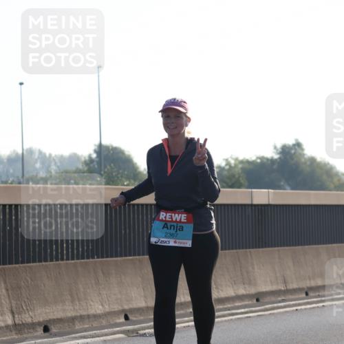 03.10.2025 - Köhlbrandbrückenlauf Luisa Fischer http://msf.ph/oto/8996197 03.10.2025 10:27:50 Position 3 2367 meine-sportfotos.de