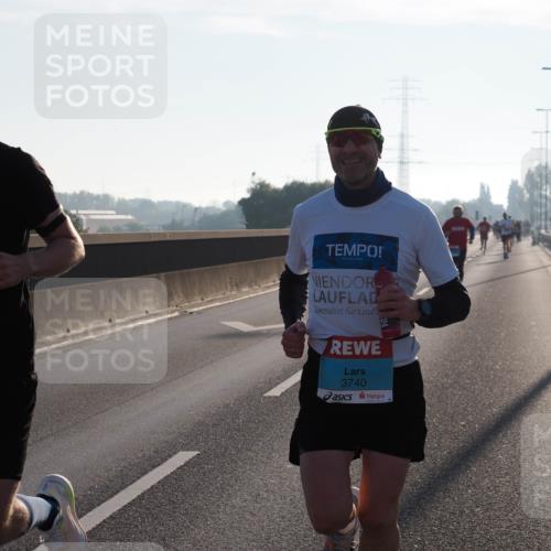 03.10.2025 - Köhlbrandbrückenlauf Fabian Wolf http://msf.ph/oto/8996204 03.10.2025 09:12:35 Position 3 3299, 3740 meine-sportfotos.de