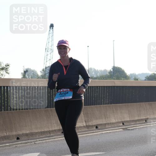 03.10.2025 - Köhlbrandbrückenlauf Luisa Fischer http://msf.ph/oto/8996213 03.10.2025 10:27:52 Position 3 2367 meine-sportfotos.de