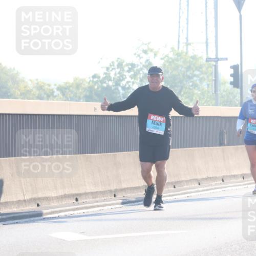 03.10.2025 - Köhlbrandbrückenlauf Luisa Fischer http://msf.ph/oto/8996215 03.10.2025 10:28:02 Position 3 2360, 3184 meine-sportfotos.de