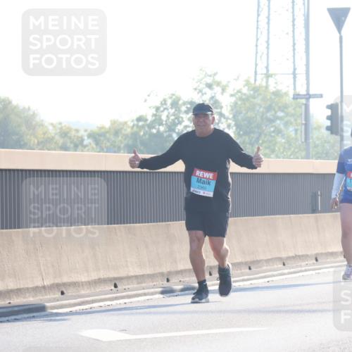 03.10.2025 - Köhlbrandbrückenlauf Luisa Fischer http://msf.ph/oto/8996218 03.10.2025 10:28:02 Position 3 2360, 3184 meine-sportfotos.de