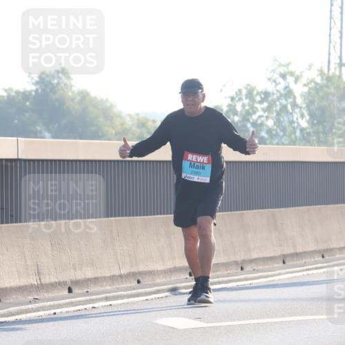 03.10.2025 - Köhlbrandbrückenlauf Luisa Fischer http://msf.ph/oto/8996231 03.10.2025 10:28:04 Position 3 2360, 3184 meine-sportfotos.de