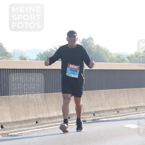 03.10.2025 - Köhlbrandbrückenlauf Luisa Fischer http://msf.ph/oto/8996250 03.10.2025 10:28:06 Position 3 2360, 3184 meine-sportfotos.de
