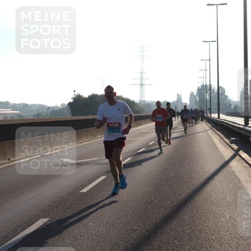03.10.2025 - Köhlbrandbrückenlauf Fabian Wolf http://msf.ph/oto/8996269 03.10.2025 09:12:47 Position 3  meine-sportfotos.de