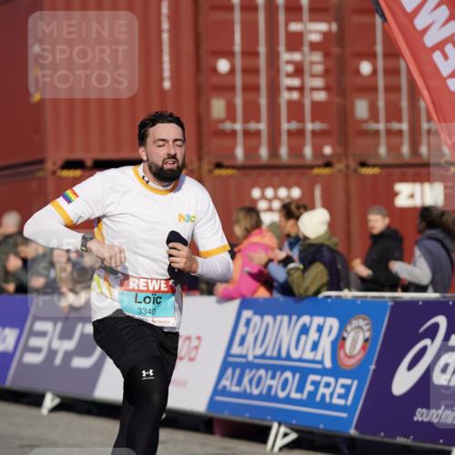 03.10.2025 - Köhlbrandbrückenlauf Michael Burmester http://msf.ph/oto/8996280 03.10.2025 09:59:14 Ziel 1231, 1249, 1269, 1398, 1411, 1423, 2948, 3340, 3514, 3525 meine-sportfotos.de