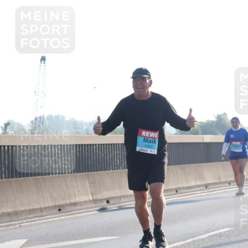 03.10.2025 - Köhlbrandbrückenlauf Luisa Fischer http://msf.ph/oto/8996281 03.10.2025 10:28:11 Position 3 2360 meine-sportfotos.de