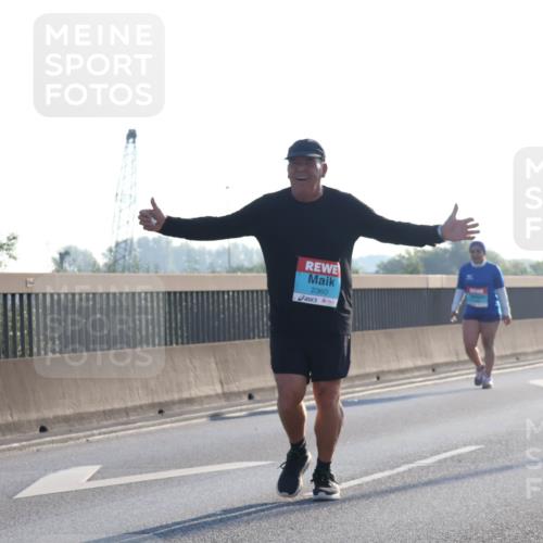 03.10.2025 - Köhlbrandbrückenlauf Luisa Fischer http://msf.ph/oto/8996284 03.10.2025 10:28:11 Position 3 2360 meine-sportfotos.de