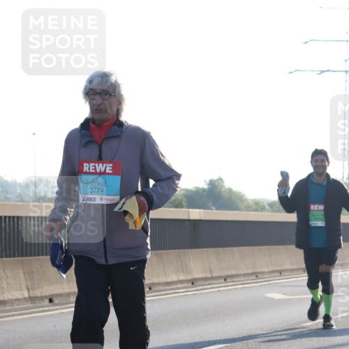 03.10.2025 - Köhlbrandbrückenlauf Luisa Fischer http://msf.ph/oto/8996314 03.10.2025 10:28:21 Position 3 3774, 9702 meine-sportfotos.de