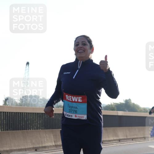 03.10.2025 - Köhlbrandbrückenlauf Luisa Fischer http://msf.ph/oto/8996350 03.10.2025 10:28:27 Position 3 3776 meine-sportfotos.de