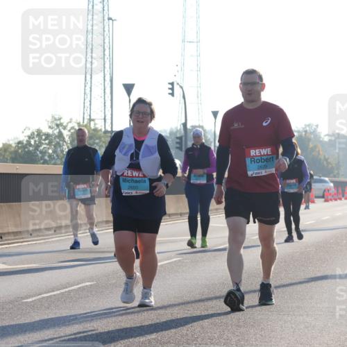 03.10.2025 - Köhlbrandbrückenlauf Luisa Fischer http://msf.ph/oto/8996416 03.10.2025 10:28:41 Position 3 2650, 2639 meine-sportfotos.de