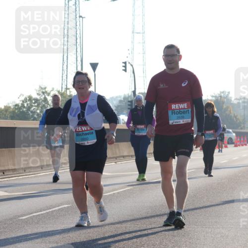 03.10.2025 - Köhlbrandbrückenlauf Luisa Fischer http://msf.ph/oto/8996419 03.10.2025 10:28:42 Position 3 2650, 2639 meine-sportfotos.de