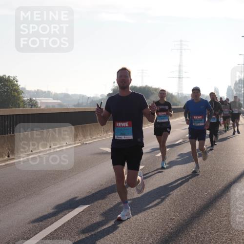 03.10.2025 - Köhlbrandbrückenlauf Fabian Wolf http://msf.ph/oto/8996423 03.10.2025 09:13:00 Position 3 3809 meine-sportfotos.de