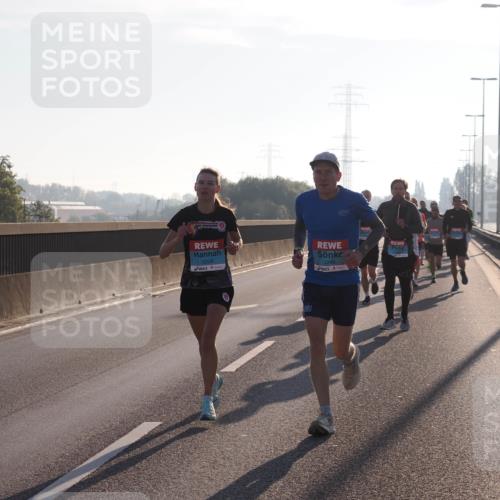 03.10.2025 - Köhlbrandbrückenlauf Fabian Wolf http://msf.ph/oto/8996443 03.10.2025 09:13:01 Position 3 3008, 3248 meine-sportfotos.de