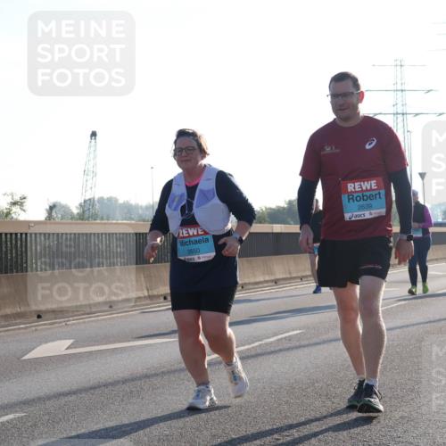 03.10.2025 - Köhlbrandbrückenlauf Luisa Fischer http://msf.ph/oto/8996448 03.10.2025 10:28:45 Position 3 2650, 2639 meine-sportfotos.de