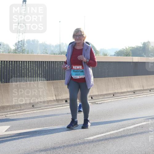 03.10.2025 - Köhlbrandbrückenlauf Luisa Fischer http://msf.ph/oto/8996462 03.10.2025 10:28:48 Position 3 2653, 3575 meine-sportfotos.de