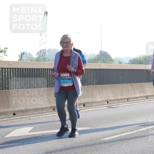 03.10.2025 - Köhlbrandbrückenlauf Luisa Fischer http://msf.ph/oto/8996467 03.10.2025 10:28:49 Position 3 2653, 35 meine-sportfotos.de