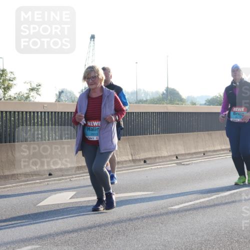 03.10.2025 - Köhlbrandbrückenlauf Luisa Fischer http://msf.ph/oto/8996471 03.10.2025 10:28:49 Position 3 2653, 3575 meine-sportfotos.de