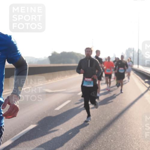 03.10.2025 - Köhlbrandbrückenlauf Fabian Wolf http://msf.ph/oto/8996481 03.10.2025 09:13:03 Position 3 248, 5 meine-sportfotos.de